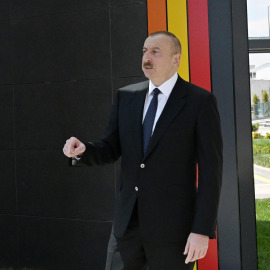 Mərkəzlərimiz 12