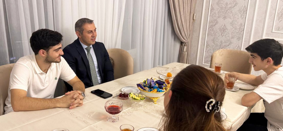 Şəhid polkovnik-leytenant Ruslan Tağıyevin ailəsi ziyarət edilib