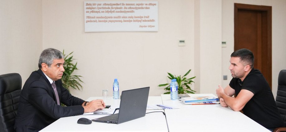 Nazir Anar Əliyev Qusarda vətəndaşları qəbul edib