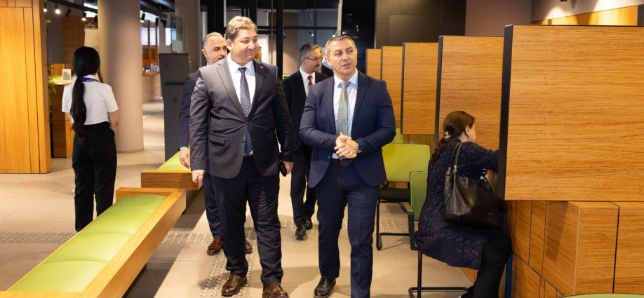 İŞKUR nümayəndə heyəti DOST Agentliyində olub