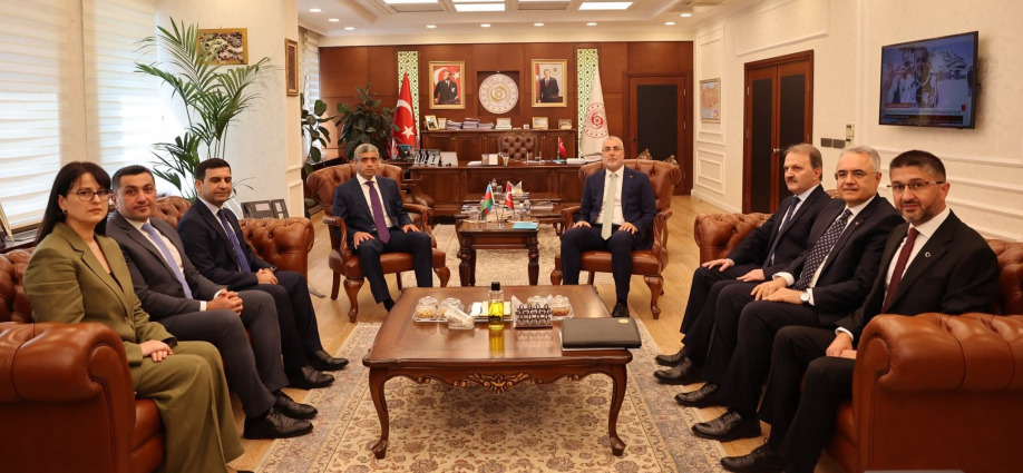 Azərbaycanla Türkiyə arasında əmək və sosial müdafiə sahəsində əməkdaşlıq üzrə Birgə Daimi Komissiyanın iclası keçirilib