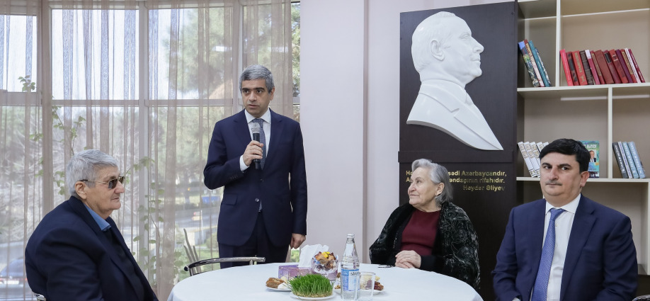 Nazir Anar Əliyev Ahıl şəxslər üçün sosial xidmət müəssisəsində olub, ahıllarla görüşüb